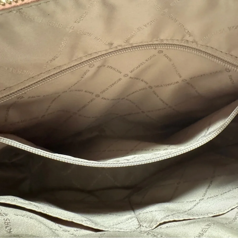 Michael Kors Blush Pink Tote Bag - Picture 8 of 11